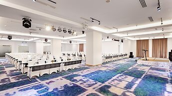 Wyndham Danang Golden Bay