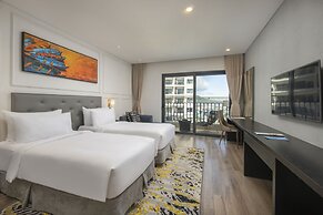 Wyndham Danang Golden Bay