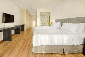 Wyndham Danang Golden Bay