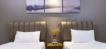 Golden Foyer Suvarnabhumi Airport Hotel