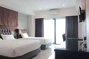 Golden Foyer Suvarnabhumi Airport Hotel