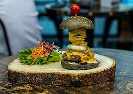 Golden Foyer Suvarnabhumi Airport Hotel