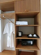 Golden Foyer Suvarnabhumi Airport Hotel