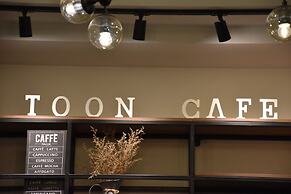 Golden Foyer Suvarnabhumi Airport Hotel