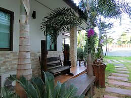 Golden Foyer Suvarnabhumi Airport Hotel