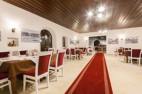 Hotel Kulla e Balshajve