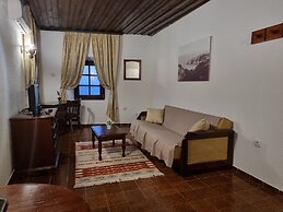 Hotel Kulla e Balshajve