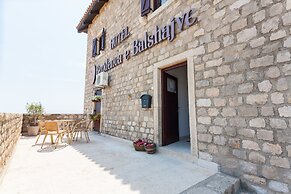 Hotel Kulla e Balshajve