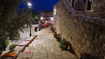 Hotel Kulla e Balshajve