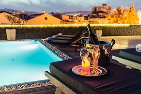 Andromeda Downtown Suites