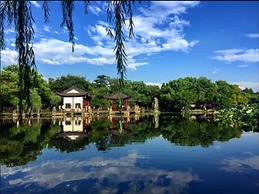 Riverside Apartments