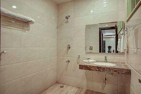 Hotel The Royal Krishna