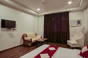 Hotel The Royal Krishna