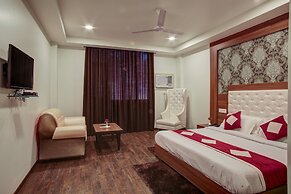 Hotel The Royal Krishna