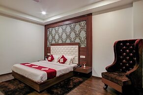 Hotel The Royal Krishna