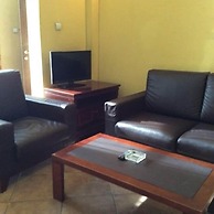 The Lions Den Hotel