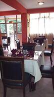 The Lions Den Hotel