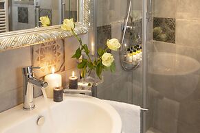 QK Costa58 Home Tower