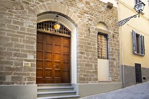 QK Costa58 Home Tower