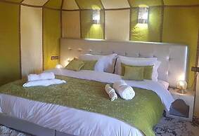 Saharian Luxury Camp
