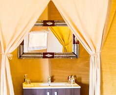 Saharian Luxury Camp