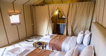 Saharian Luxury Camp