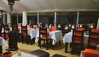 Saharian Luxury Camp