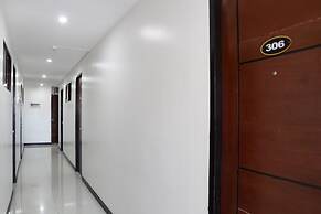 Circle-b Apartelle & Suites