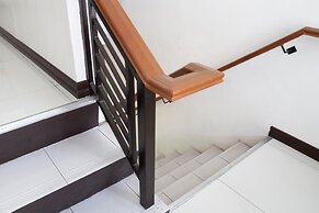 Circle-b Apartelle & Suites