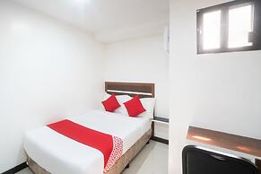 Circle-b Apartelle & Suites