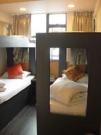 Empire Commercial Hotel