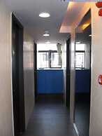 Empire Commercial Hotel