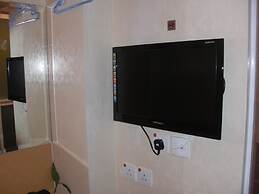 Empire Commercial Hotel