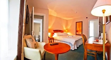 The Four Seasons Hotel