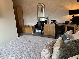 The Wheatsheaf Hotel Sandbach