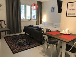 Green Door Apartments