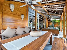 Mannao Estate by Villa Finder