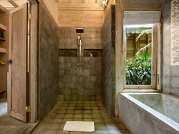 Mannao Estate by Villa Finder