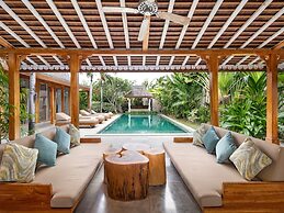 Mannao Estate by Villa Finder