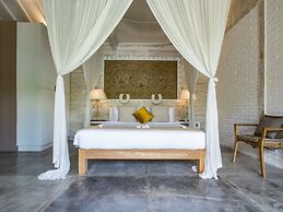 Mannao Estate by Villa Finder