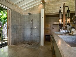 Mannao Estate by Villa Finder