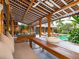 Mannao Estate by Villa Finder