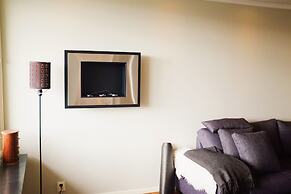 Central - 2 Bedroom Apartment