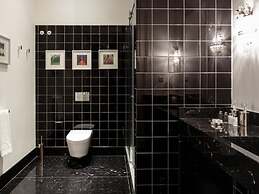 Dear Lisbon – Bordalo Palace Chiado