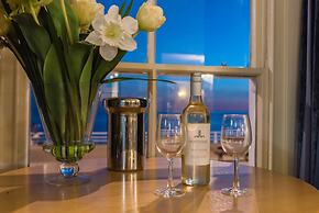 Gwesty'r Marine Hotel & Spa