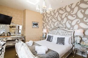 Gwesty'r Marine Hotel & Spa