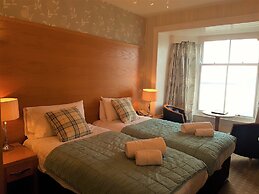 Gwesty'r Marine Hotel & Spa