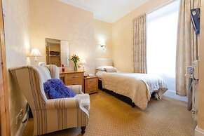 Gwesty'r Marine Hotel & Spa