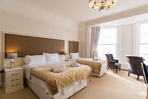 Gwesty'r Marine Hotel & Spa