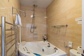 Gwesty'r Marine Hotel & Spa
